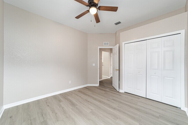 Building Photo - 10061 SW 74th Terrace