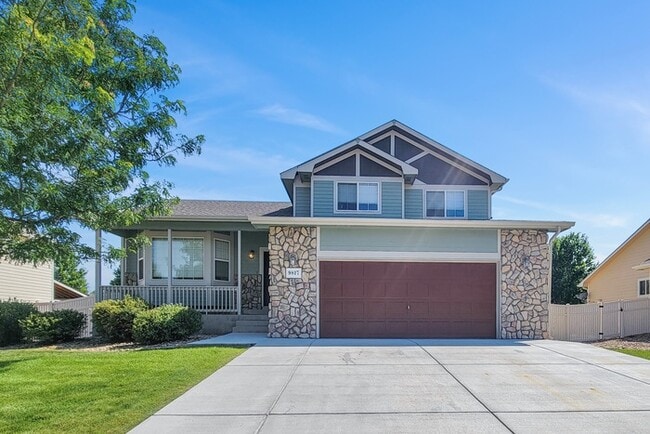 Primary Photo - Charming 3 beds 2.5 baths in Firestone