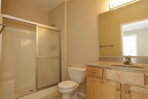 Building Photo - 1128 Foster Rd