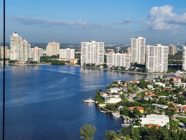 Building Photo - 18201 Collins Ave