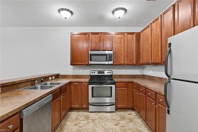 Building Photo - 5212 Nuthall Dr