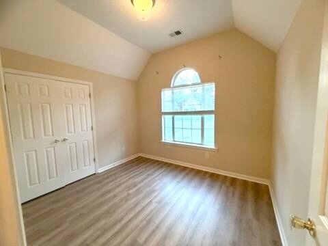 Building Photo - 4852 Ashcroft Dr