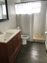 Building Photo - 9363 Fontainebleau Blvd