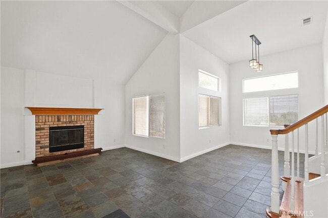 Building Photo - 1253 Taft Ln