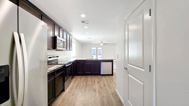 Building Photo - 25752 W Samantha Way