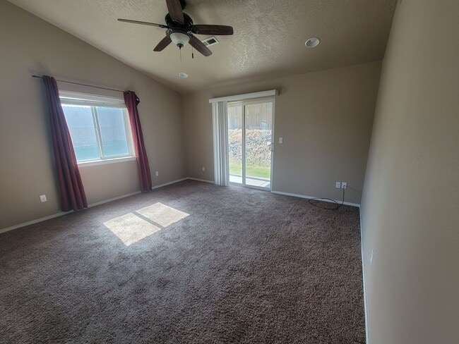 Building Photo - Rambler in kennewick
