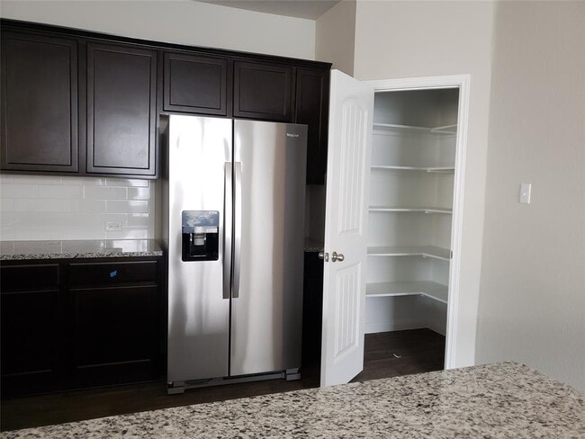 Building Photo - 118 Lullaby Dr