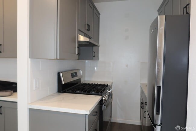 Building Photo - 3315 Steiner St