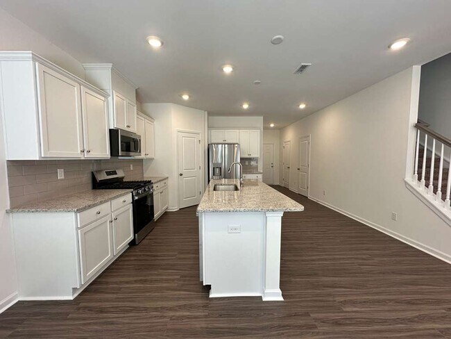 Building Photo - 3512 Nimbell Rd