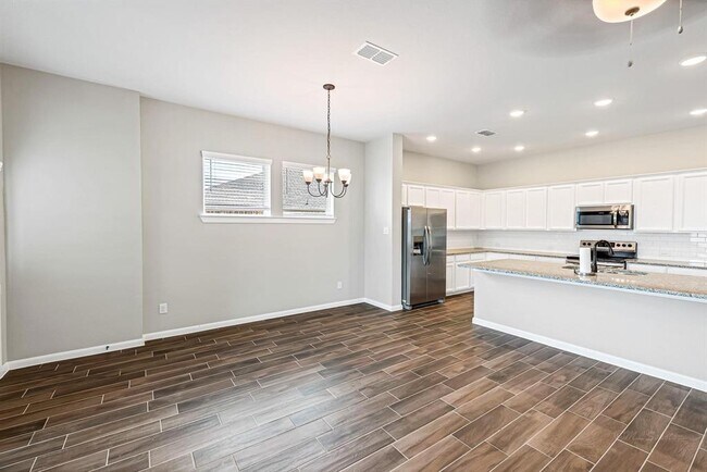 Building Photo - 2410 Blazing Star Dr