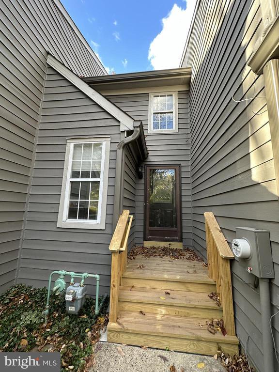 Building Photo - 30 Chicopee Dr