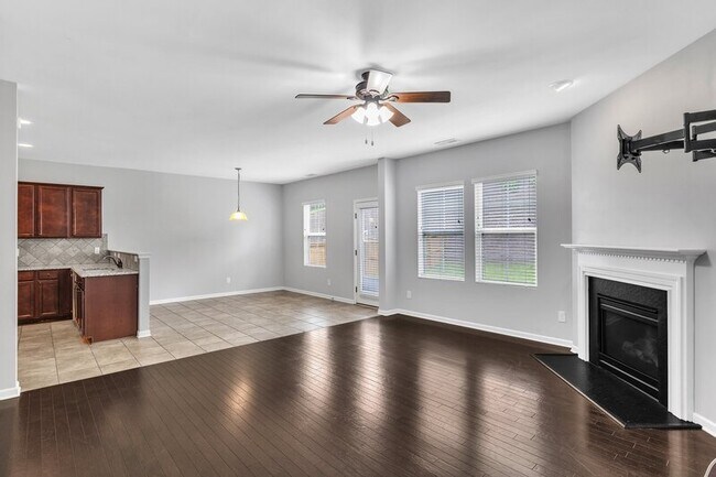 Building Photo - 3817 Althorp Drive