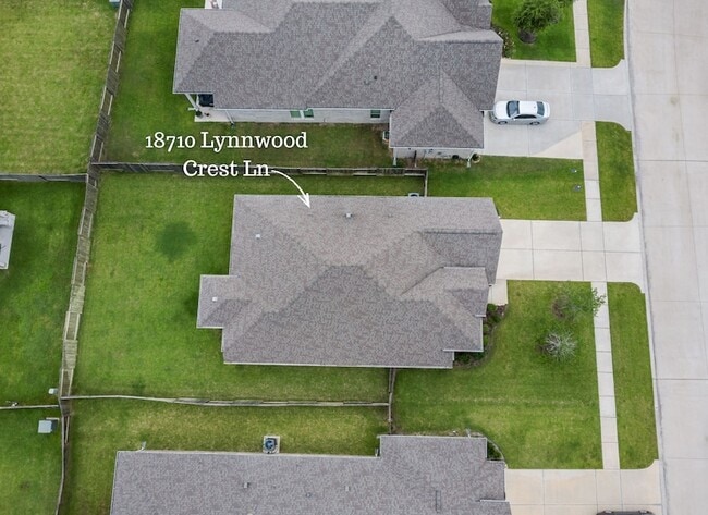 Building Photo - 18710 Lynnwood Crest Ln