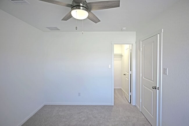 Building Photo - 1805 Stonechat