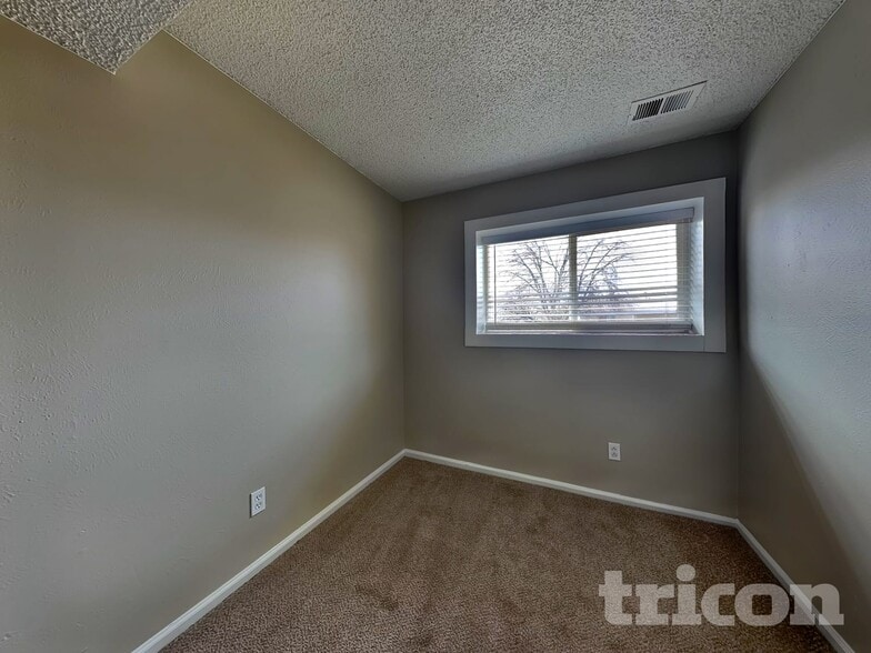 Building Photo - 18160 E Asbury Dr