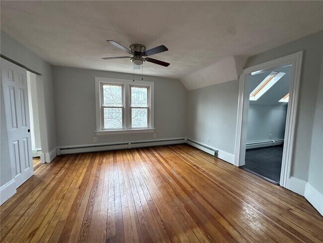 Building Photo - 143 Blackamore Ave