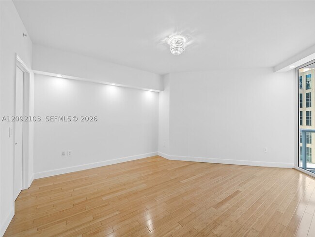 Building Photo - 333 Las Olas Way