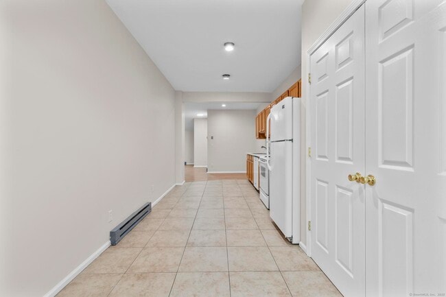 Building Photo - 47 Clapboard Hill Rd