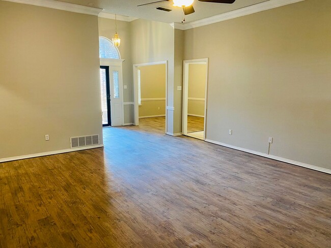 Building Photo - Pre-Leasing - 4 bed 2.5 bath - Frenship ISD