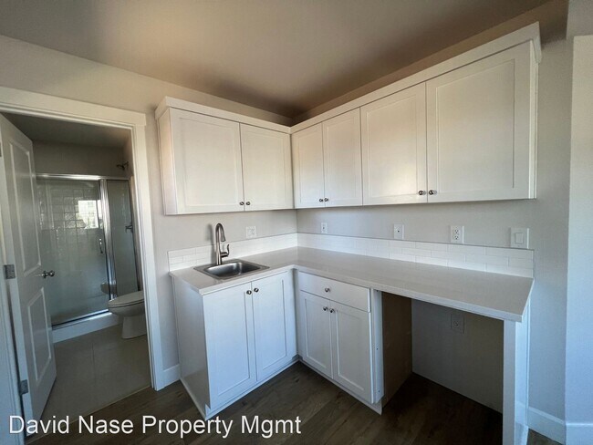 Building Photo - 4 br, 3.5 bath House - 17022 SW Lemongrass...