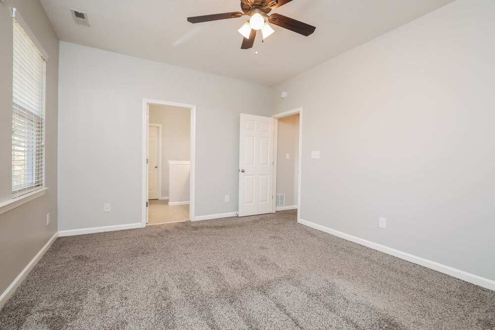 Building Photo - 650 Ashbrittle Dr