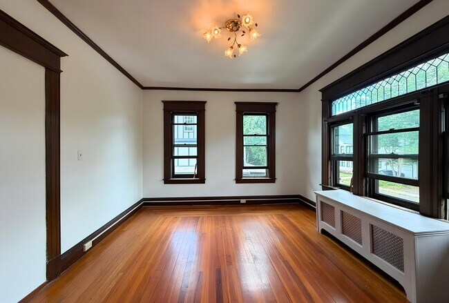 Building Photo - 62 Firglade Ave