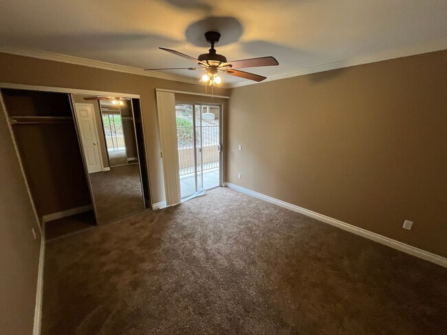 Building Photo - Beautiful 2 Bed 2 Bath Apartment Located in Carlsbad