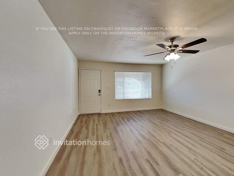 Building Photo - 13401 N 37th Ave