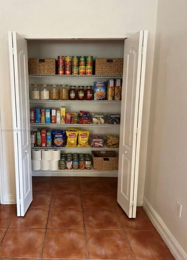 Building Photo - 15816 SW 103rd Ln