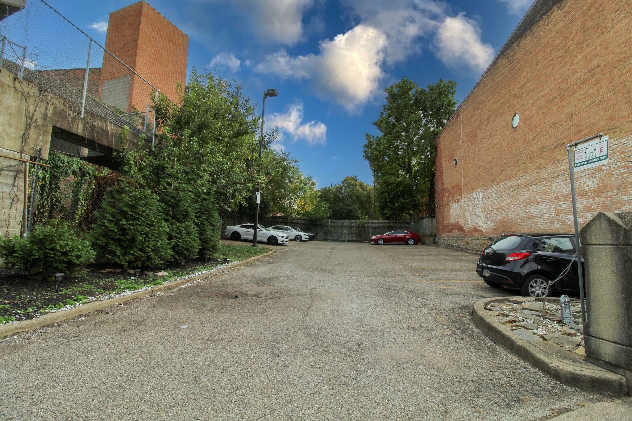 Off-Street Parking Lot - 421 Hopkins St