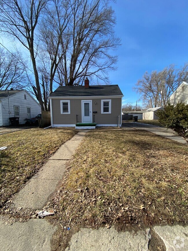 Building Photo - Cozy 1 Bedroom for Rent - Fenced in Yard a...