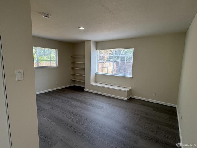 Building Photo - 25696 Lander Ave