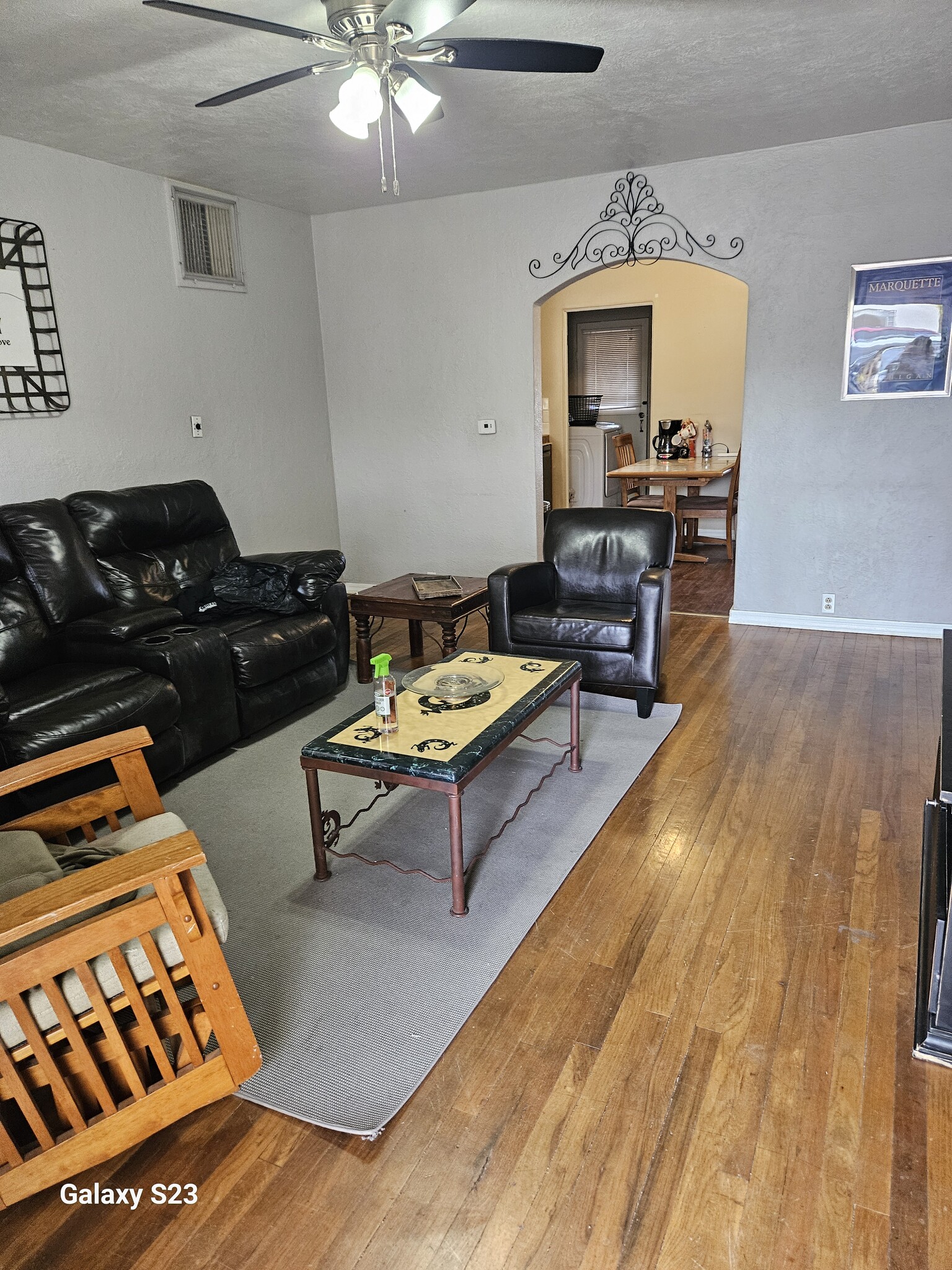Living room - 160 S Fourth St