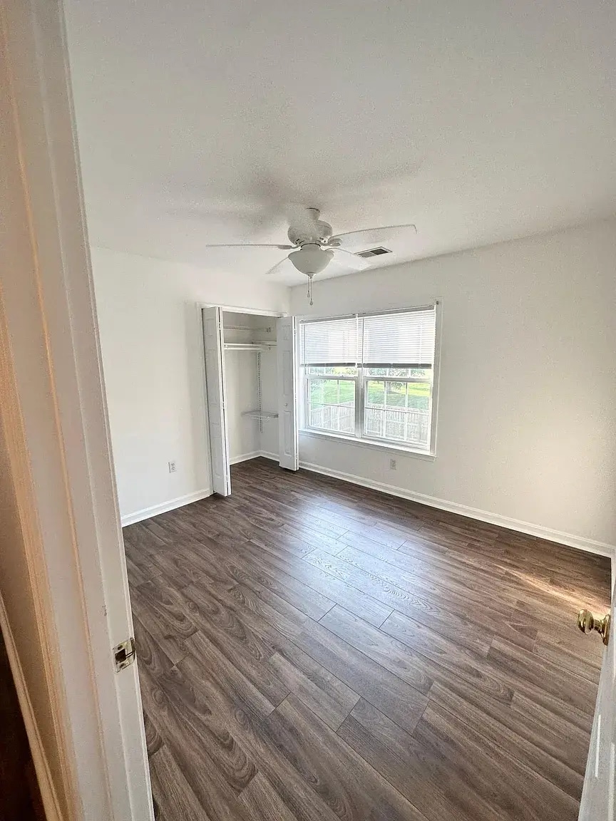 Building Photo - 1104 Red Harvest Rd