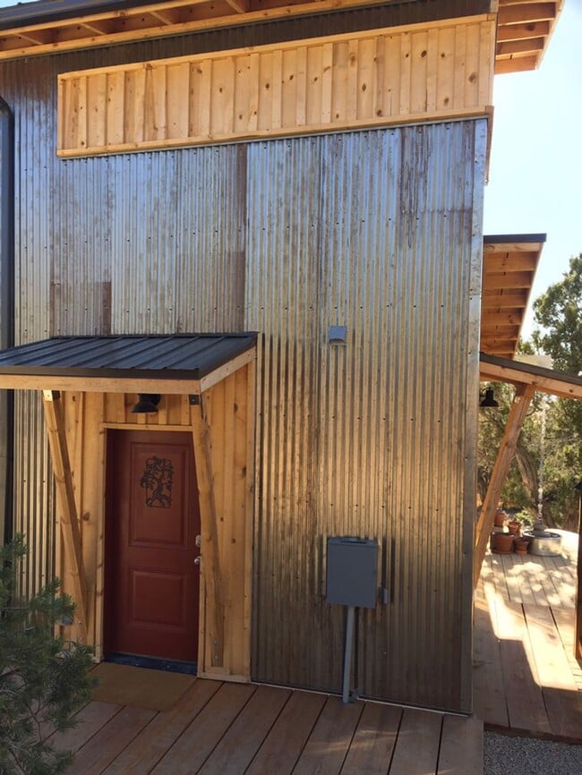 Building Photo - Tiny House Country Living