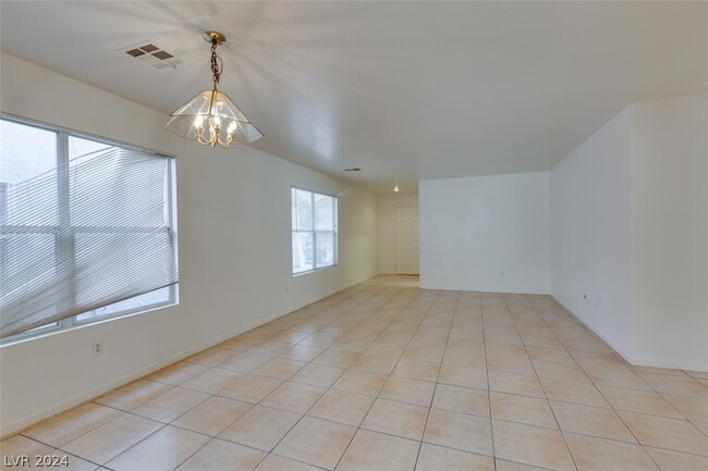 Building Photo - 5344 Dawes Ct