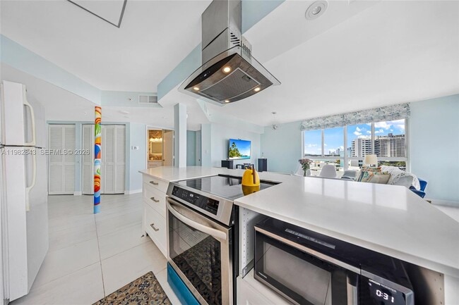 Building Photo - 1688 West Ave