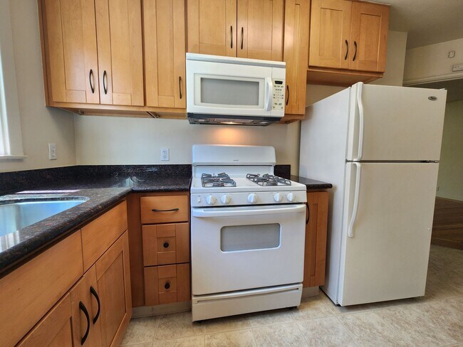 Building Photo - One bedroom downtown Palo Alto