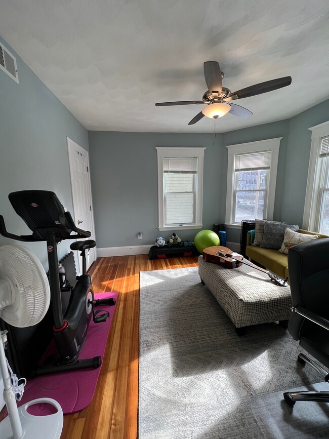 Building Photo - 307 Highland Ave