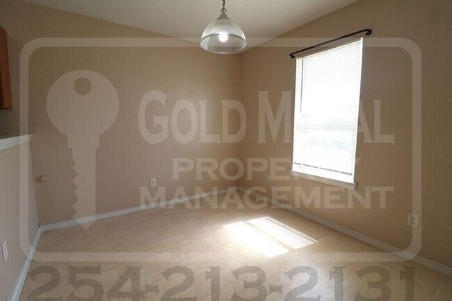 Building Photo - 3412 Cantabrian Dr