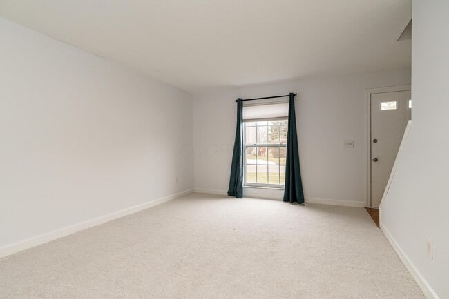 Building Photo - 1217 Weybridge Rd