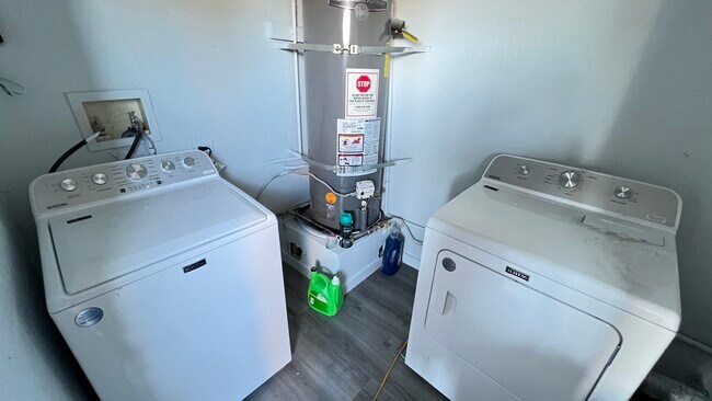 Building Photo - 204 Harvard St