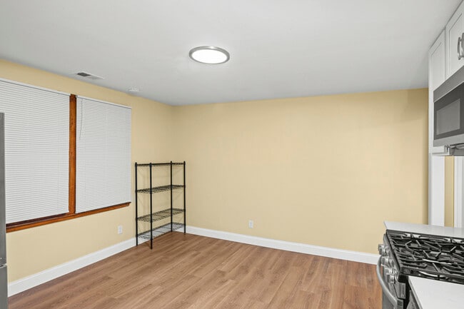 Building Photo - 35 Third Avenue - 3