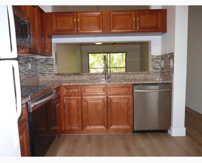Building Photo - 3130 Millwood Terrace