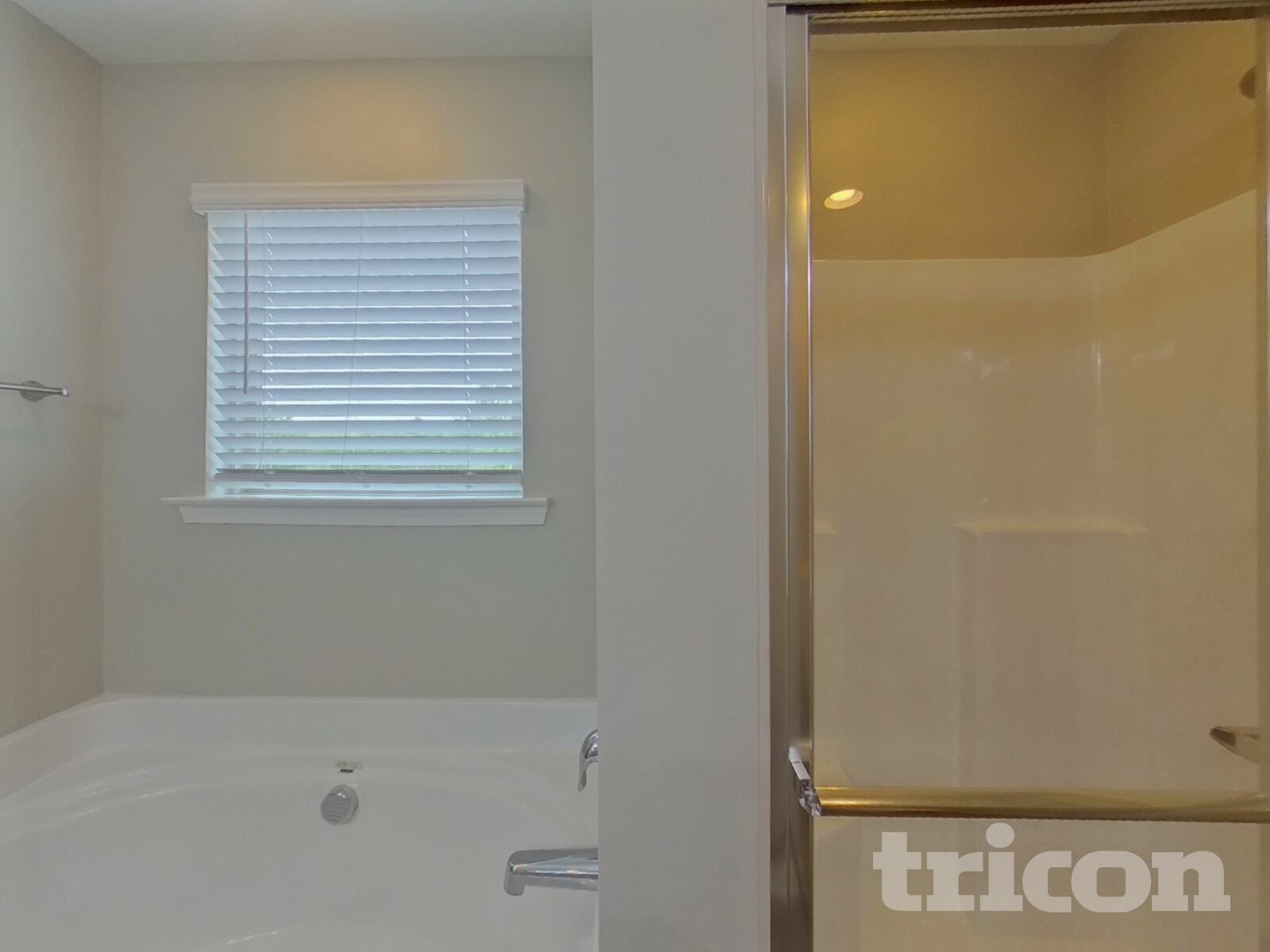 Building Photo - 618 Grantleigh Dr