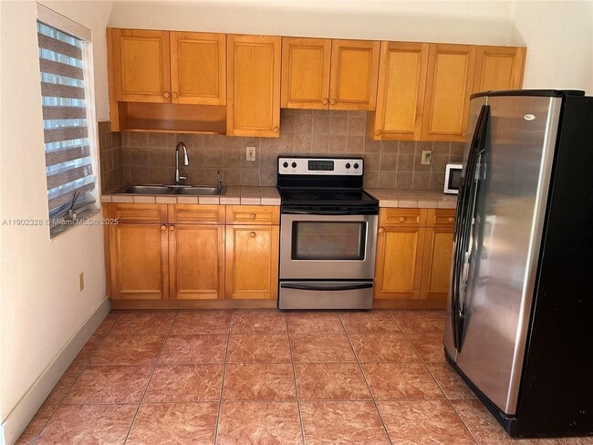 Building Photo - 12500 SW 43rd St