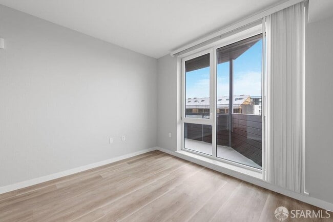 Building Photo - 260 Brooklyn Basin Wy