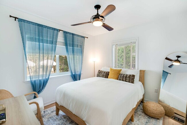 Building Photo - 4131 Lybyer Ave