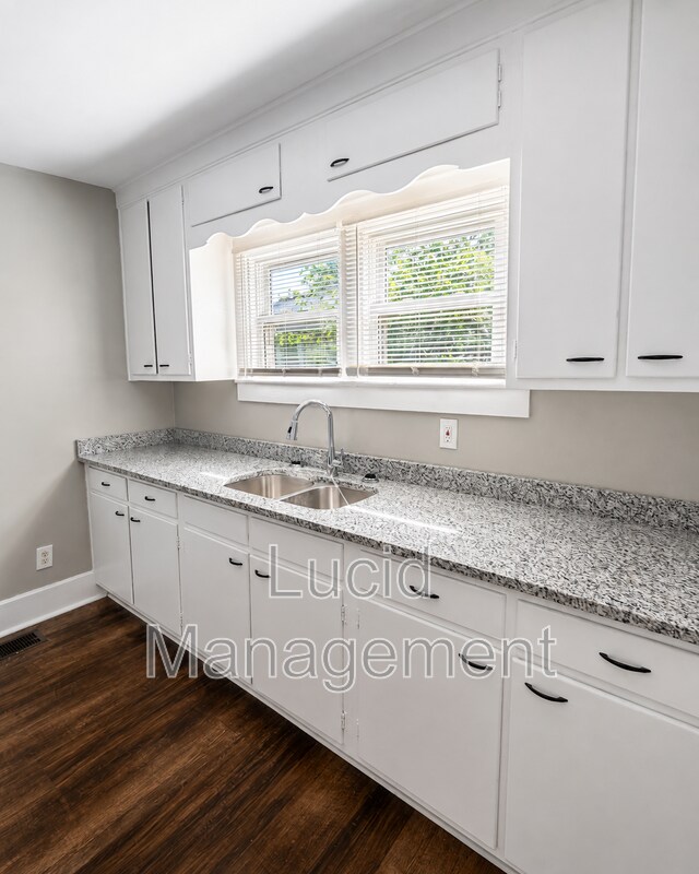 Building Photo - 1416 Sale Ave