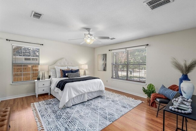 Building Photo - 27 Deer Ridge Rd